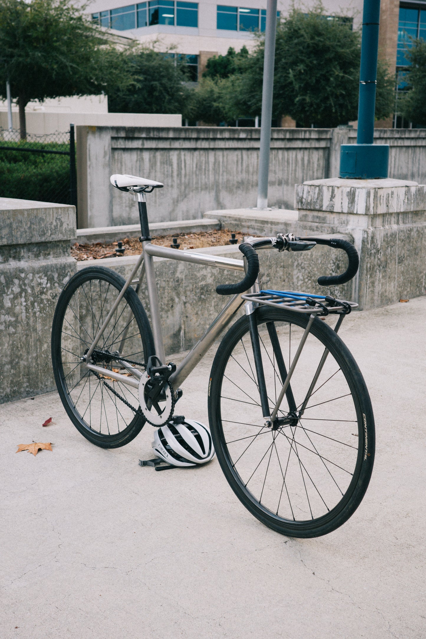 A-Frame Titanium Front Rack